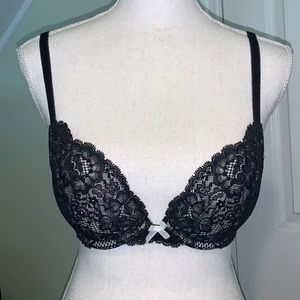 Victoria Secrret lacy bra
